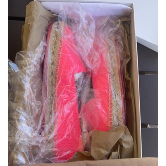 Burberry Neon Pink Hodgeson Logo Espadrilles - Picture 2 of 7